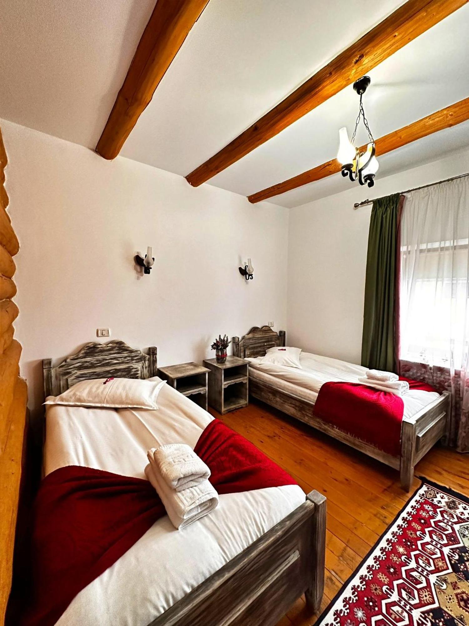 Domeniul Haiducilor Bucovina Suceava Extérieur photo