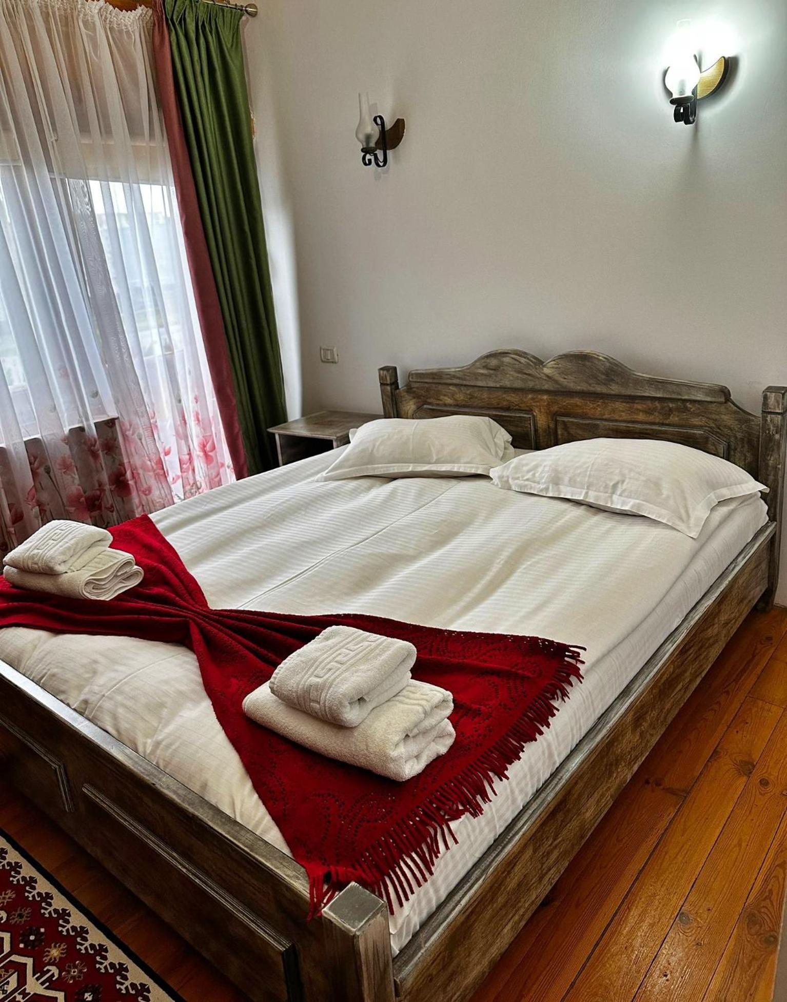 Domeniul Haiducilor Bucovina Suceava Extérieur photo